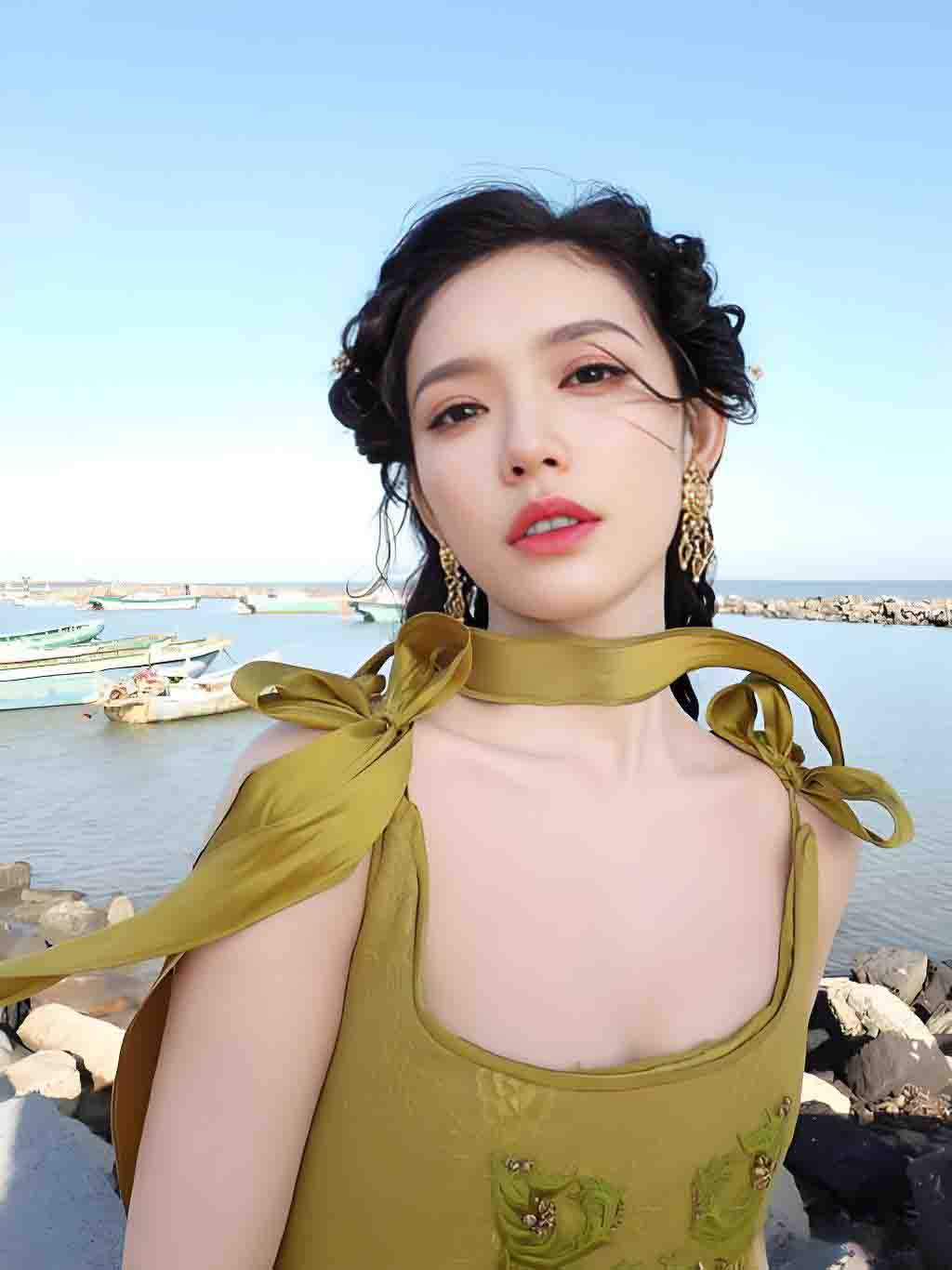 【广州】极品人妻【李诗琪】趁出轨同事被老公发现怒曝 奸夫补偿